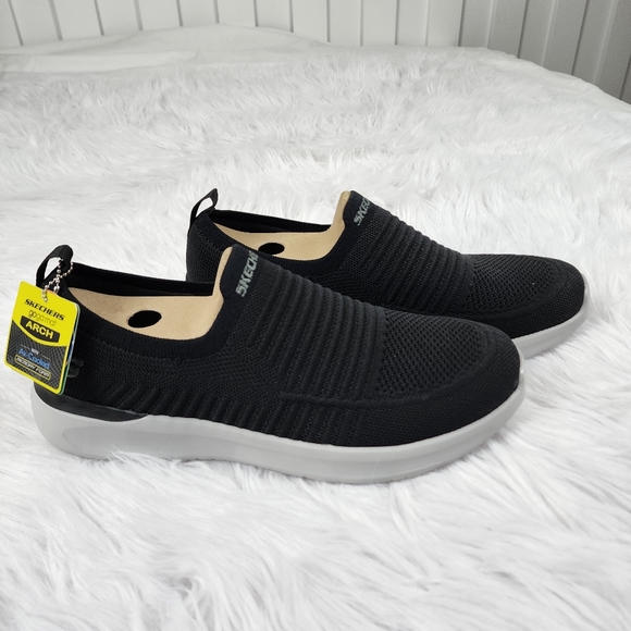 Skechers Lattimore Carlow Men's Size 10 Black Slip-On Sneaker - Picture 3 of 8